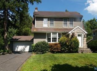 458 Hasbrouck Blvd, Oradell, NJ 07649