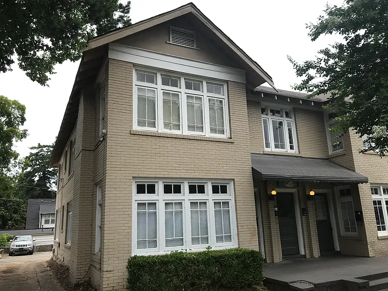 245 1/2 Kings Hwy — Photo 1
