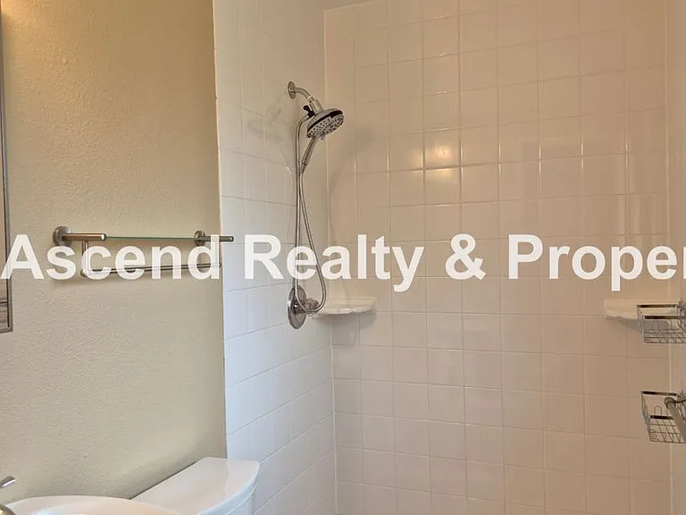 1490 NW 137th Ave — Photo 20