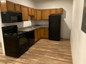 Deer Creek Apartments