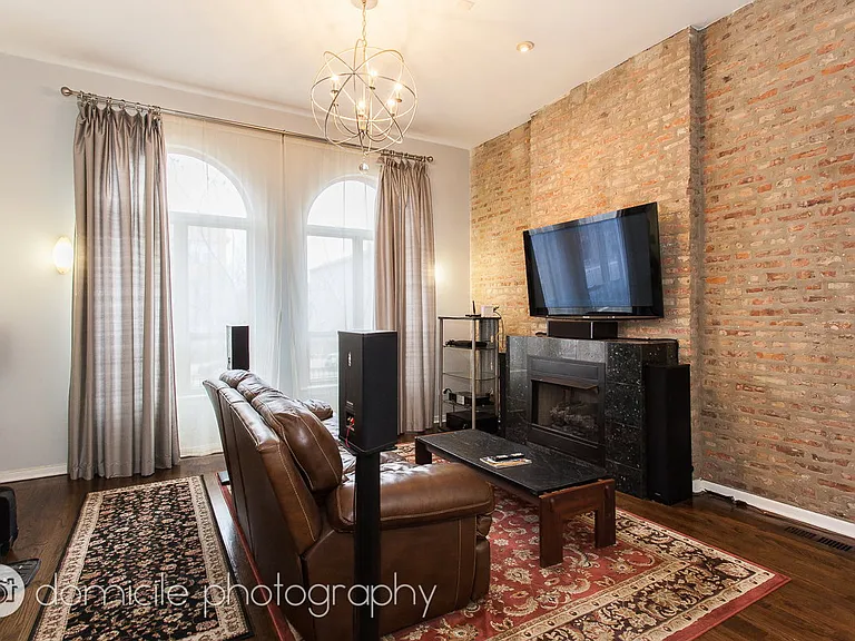 2113 W Washington Blvd #1 — Photo 6