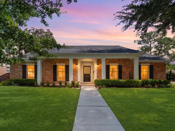 12502 Pinerock Ln, Houston, TX 77024