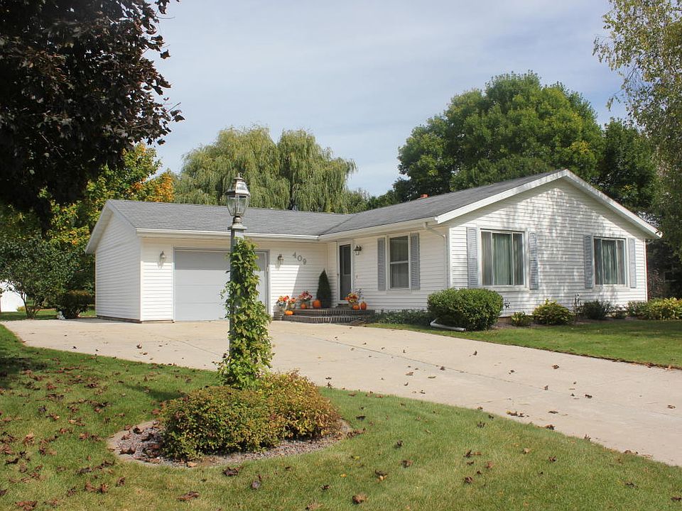 1st image of 409 Woodview Ct