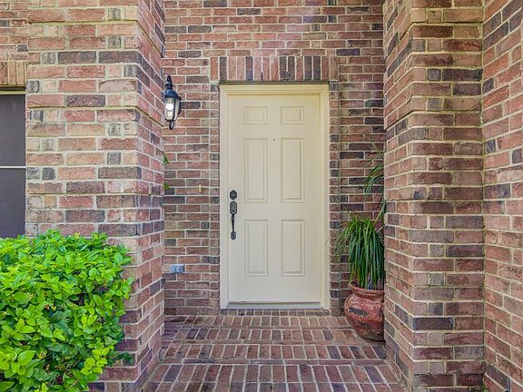 4th image of 4727 Quiet Canyon Dr