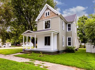 405 Elm St, Watervliet, MI 49098