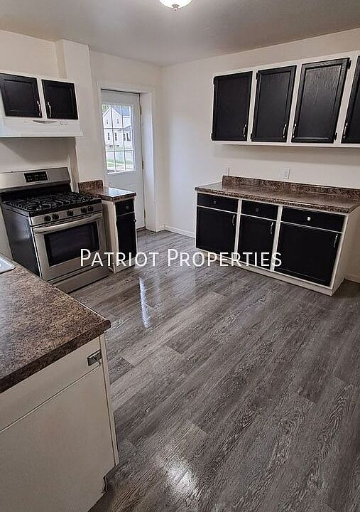 1st image of 115 W Pearl St #5