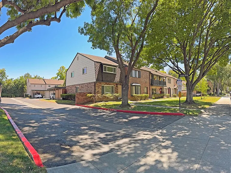 1448 Carnot Dr — Photo 1