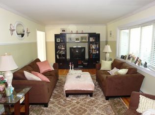 463 Flock Rd, Hamilton, NJ 08619