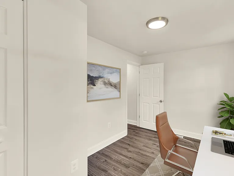 1002 58th Ave — Photo 26