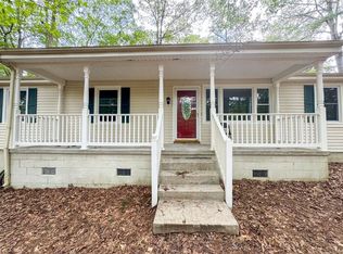 8904 Vaughan Rd, Petersburg, VA 23805