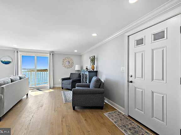 5th image of 310 West Ave APT K-3
