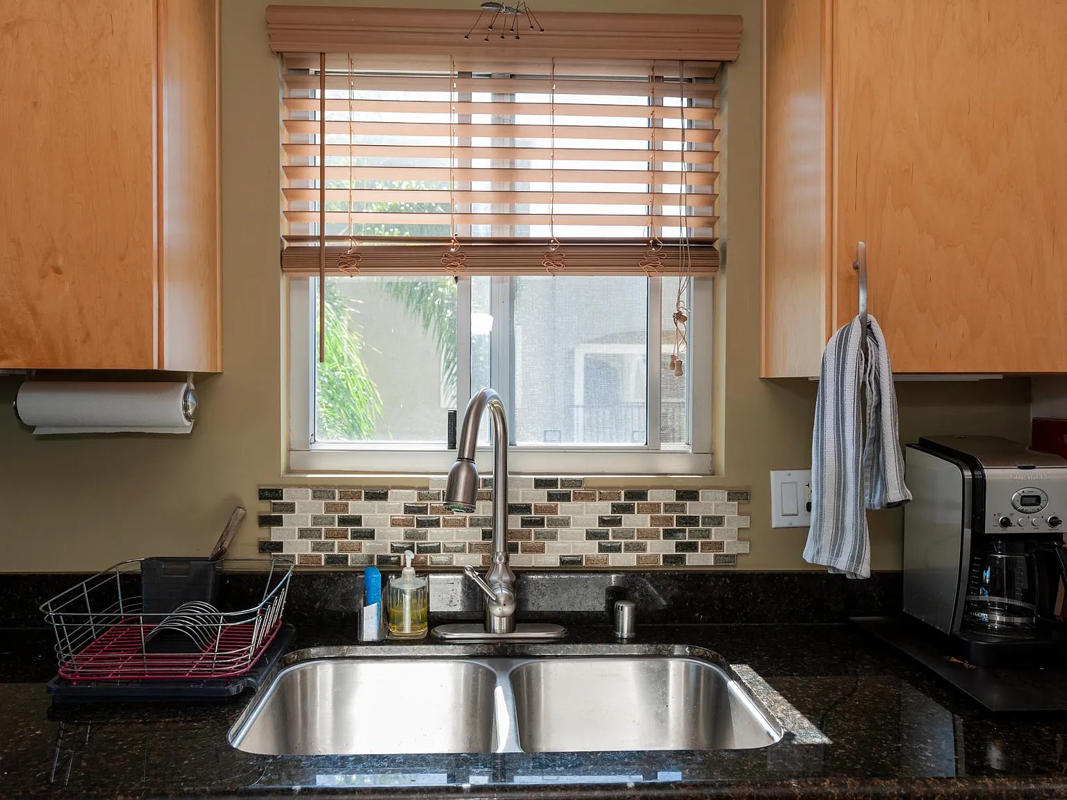 2 bed, 950 sqft, $3,100 — Photo 3