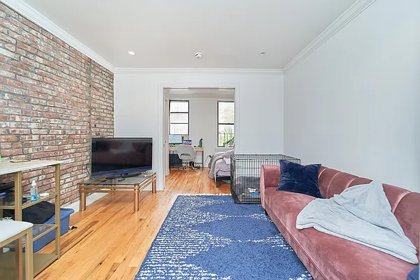 Rented by Living New York | media 25