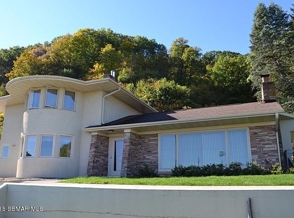 26778 hwy 61, Dakota MN