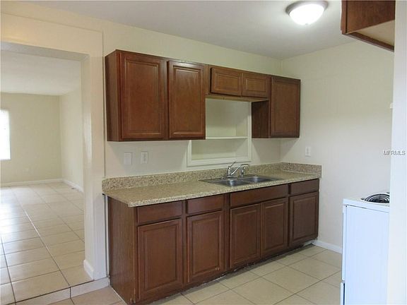 2nd image of 8003 Ash Ave