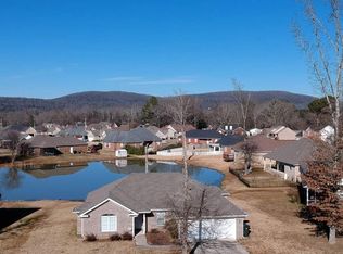 241 Chestnut Oak Cir, Owens X Rds, AL 35763