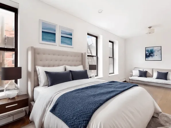 372 2nd Street image 1 of 4