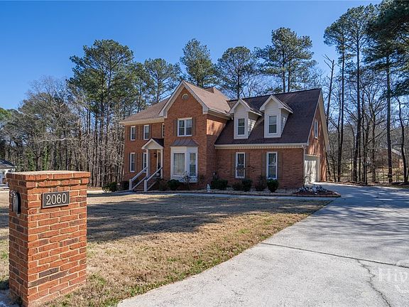 2nd image of 2060 Lyda Lane