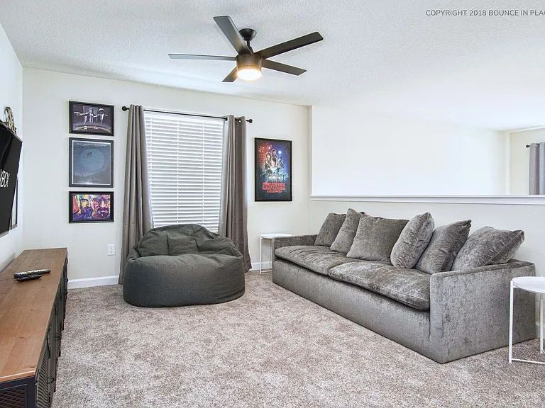 Kings Castle Cir — Photo 25
