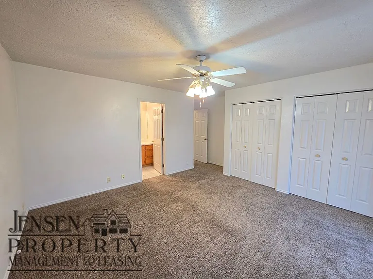 640 E Vermillion Ave — Photo 15