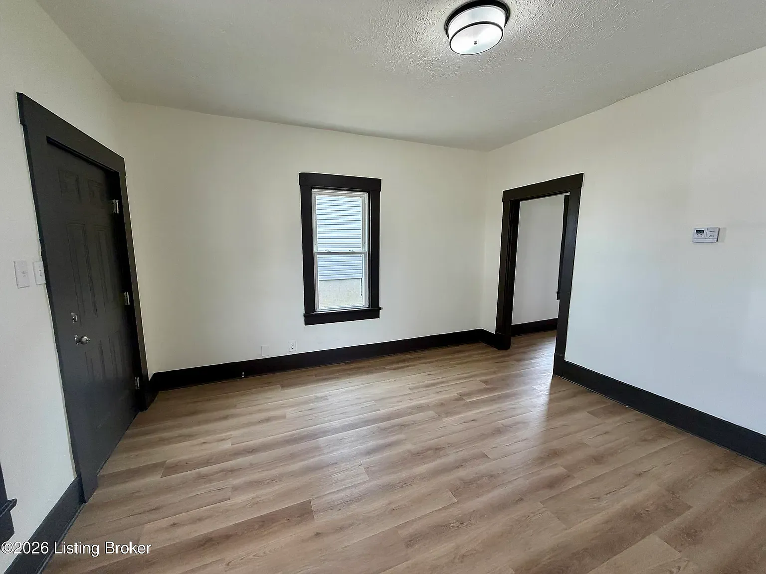 1 bed, 800 sqft, $1,175 — Photo 2