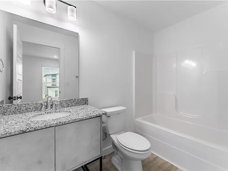 830 Ventnor Ave — Photo 8