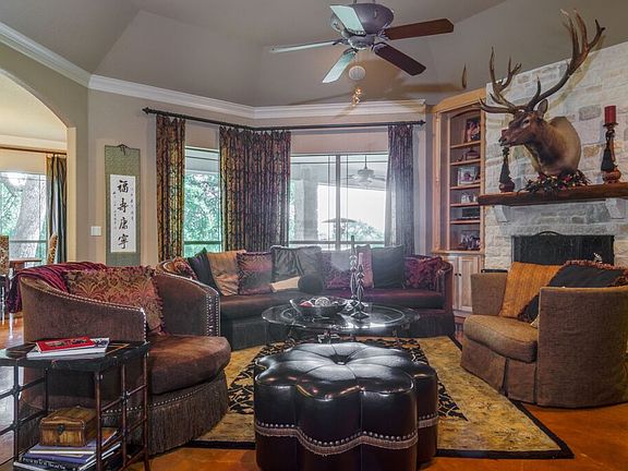 3rd image of 451 River Chase Way