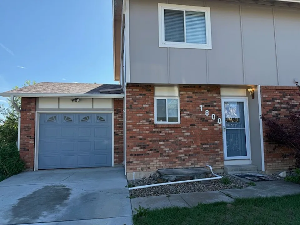 1800 Belmar Dr