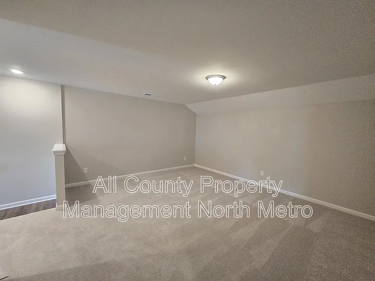 490 Tall Pines Ter — Photo 15
