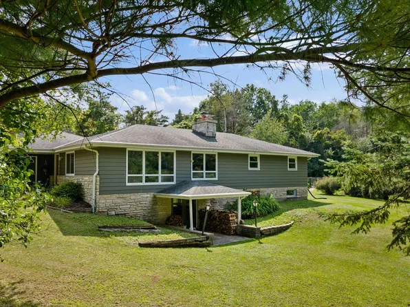 8835 Sherman ROAD, Cedarburg, WI 53012