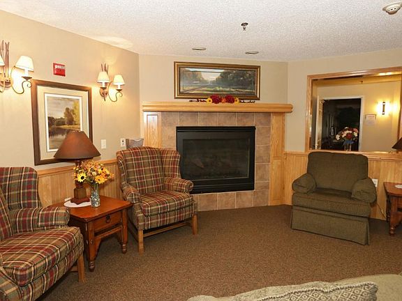 5th image of 15400 Chippendale Ave #303