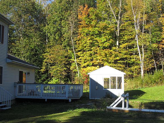 deck & screen house