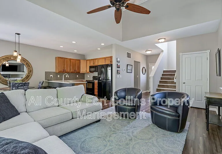 2333 Windrow Dr — Photo 11