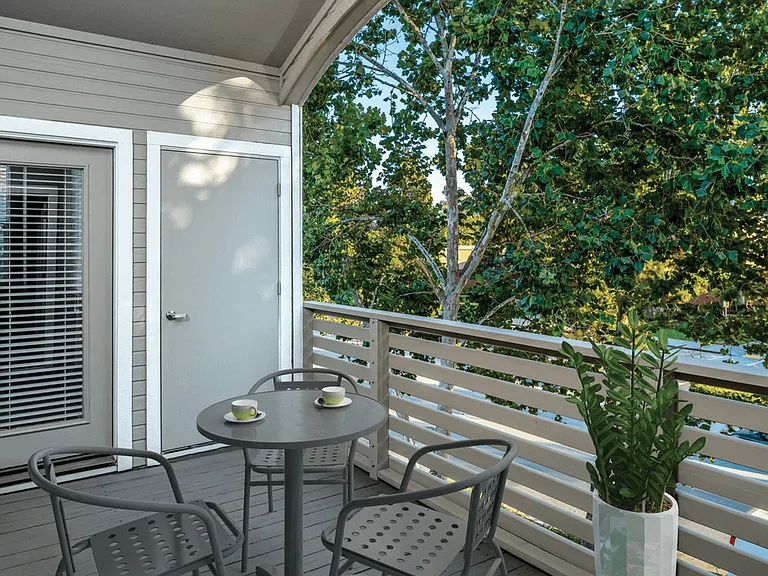 Bell Almaden — Photo 12