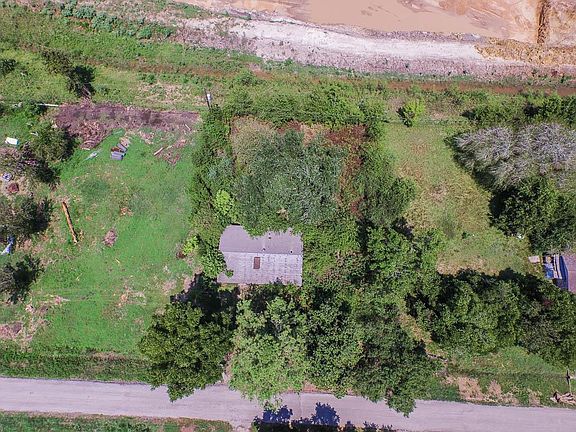 3rd image of 1411 Caribe Ln