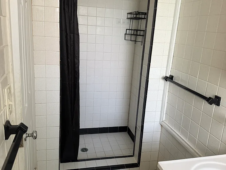 501 Frances Ter #E — Photo 15
