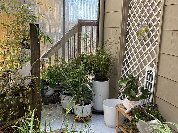3rd image of 4515A Balboa St #4515-A