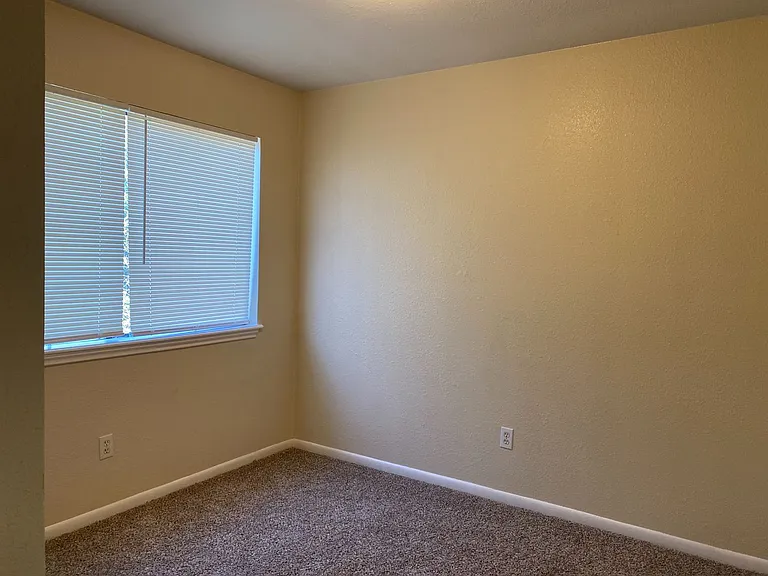 7545 Windsor Oaks — Photo 7