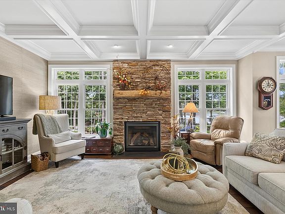 4th image of 37418 Woods Run Cir