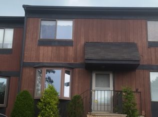23 Arrowood Ct, Staten Island, NY 10309