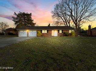 30 Narwood Dr, Louisville, KY 40299