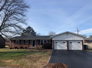 879 Miller Ave, Cookeville, TN 38501