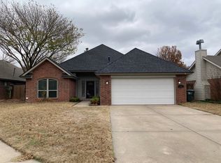 405 Rhoades Ct, Norman, OK 73072