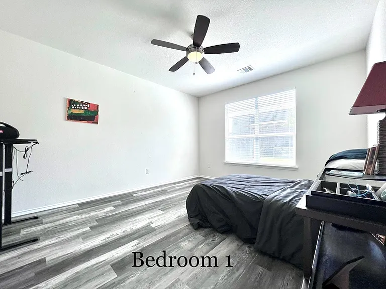 7900 Crystalbrook W — Photo 22