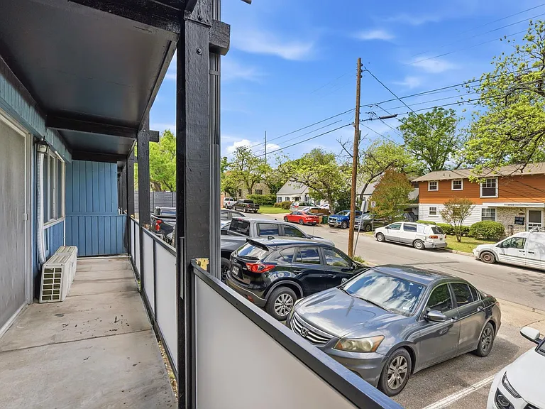 2910 Medical Arts St #101B — Photo 17
