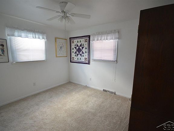 5th image of 631 Cranbrook Dr