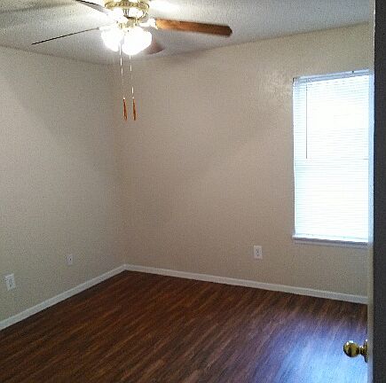 3rd image of 3245 Bonnie Dr APT 102