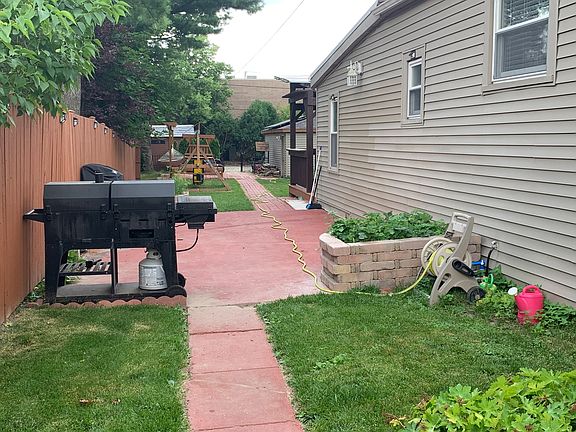 5th image of 306 Burnett Ave