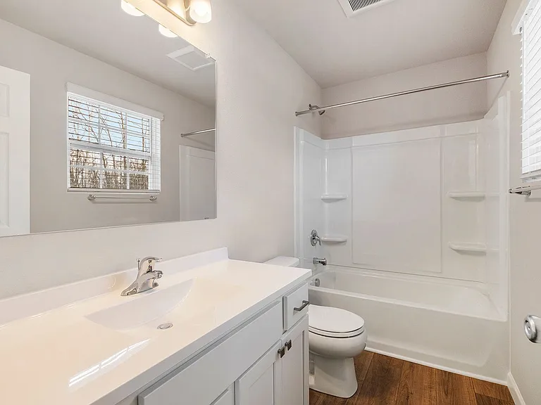 120 Iris Ct — Photo 10