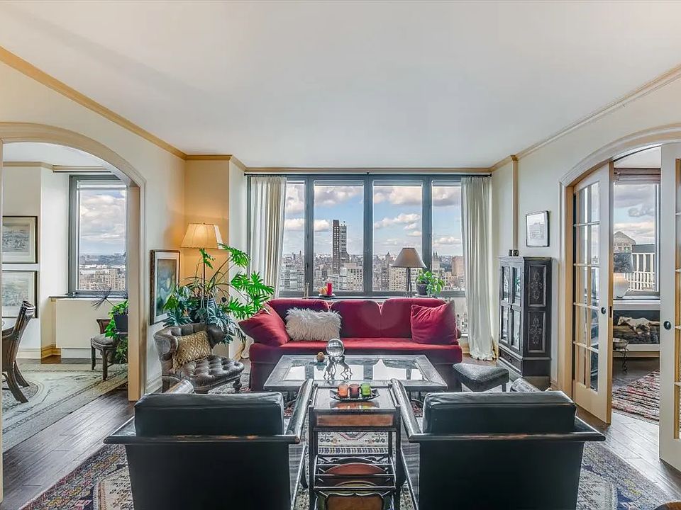 1st image of 2 Columbus Ave APT 39A